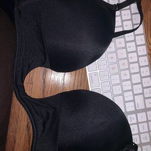 38B Black Bra